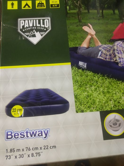 Надувний матрац .