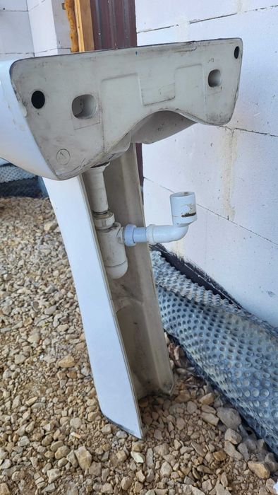 Umywalka stojąca z postumentem KOŁO szer-46cm gł-42cm