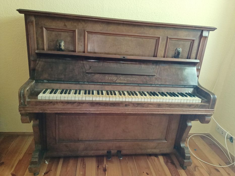 Pianino zabytkowe Georg Neumann