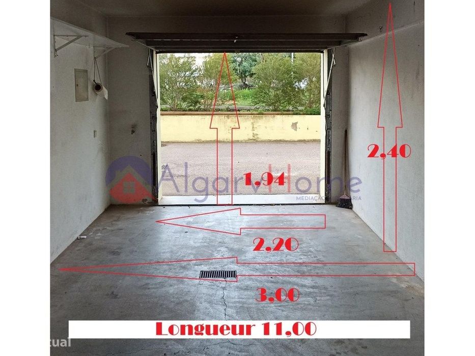 Garagem de 40m² à Venda - Gambelas, Faro