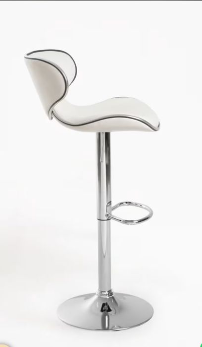 2 Bancos altos/bar hidráulicos - Branco - Novo (caixa)