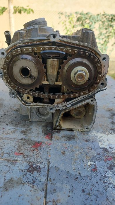 Продам ГБЦ в сборе Ниссан Максима А33 3.0 v6(VQ30DE)