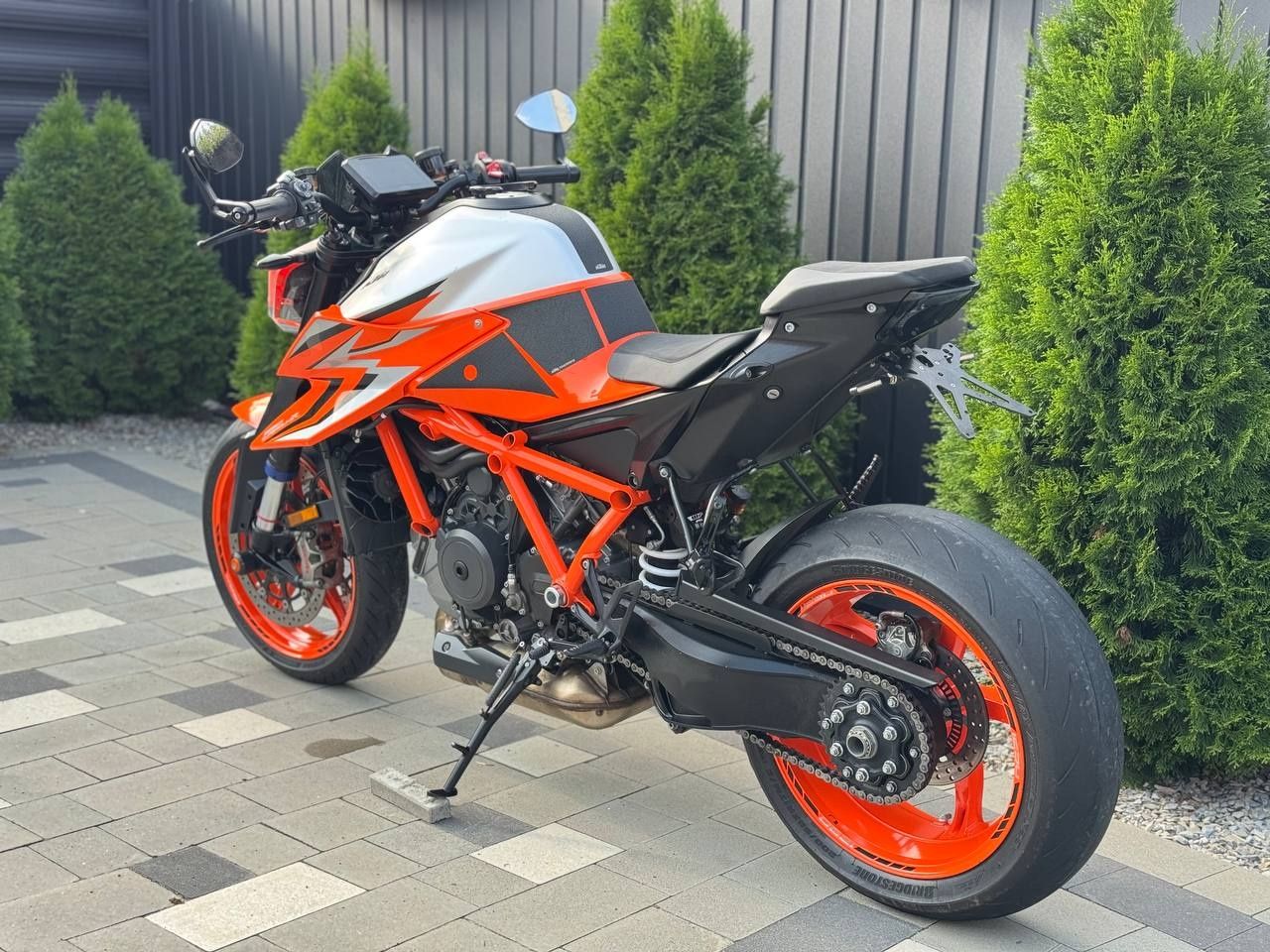 KTM SUPERDUKE R  1290 EVO , не Z900 ,z 1000,  не mt 09 ,mt 07, mt 10