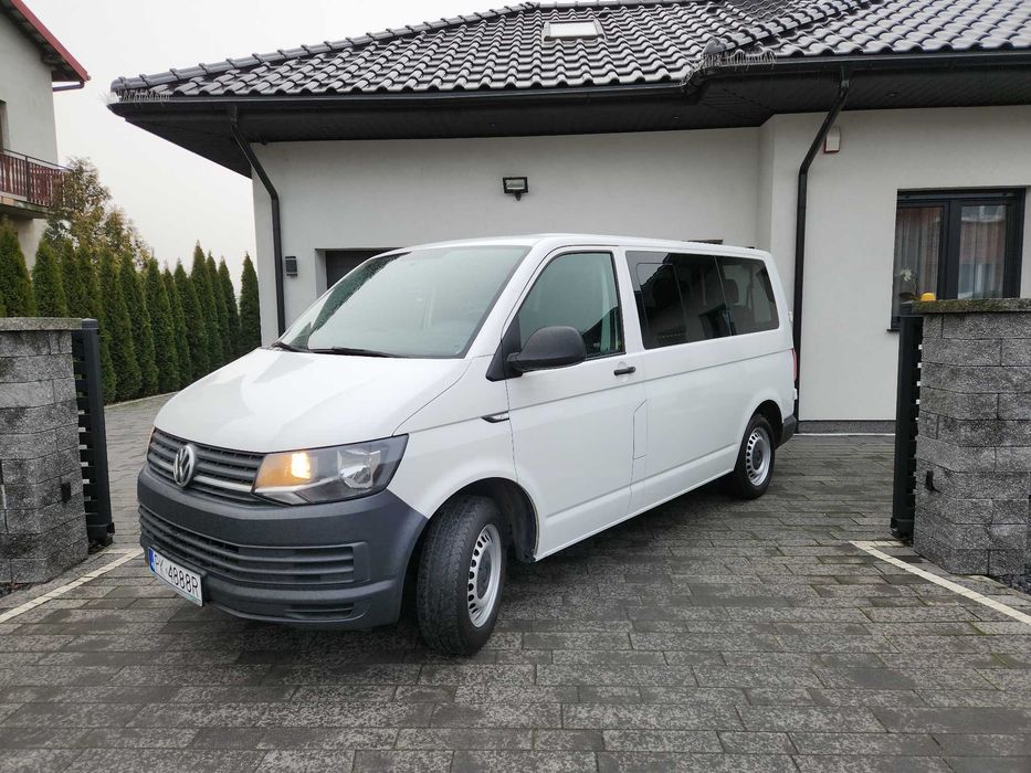 Wynajem BUS 9os z kierowca/uslugi transportowe Volkswagen T6