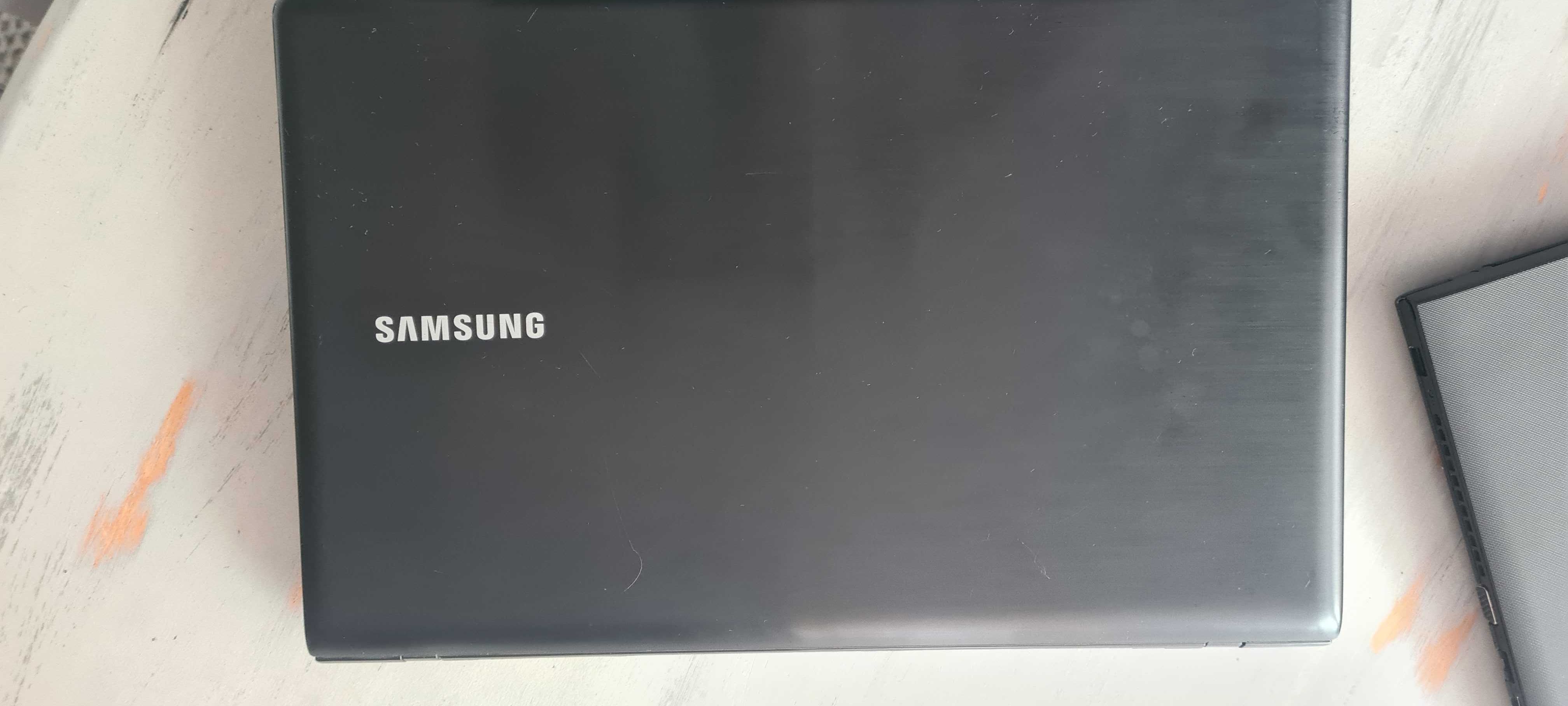 Laptop x 2 sprawne