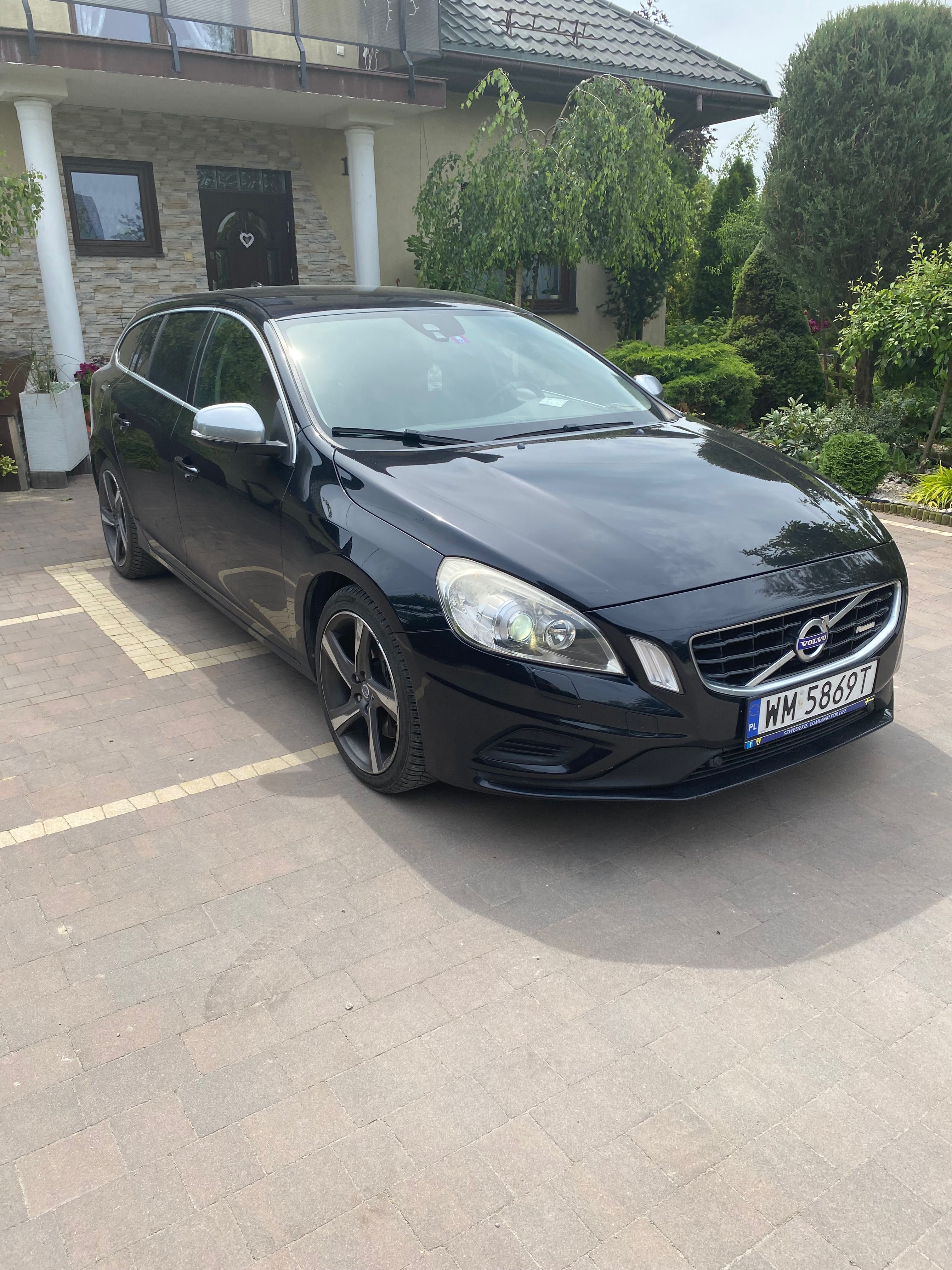 Volvo v60 T5 momentum