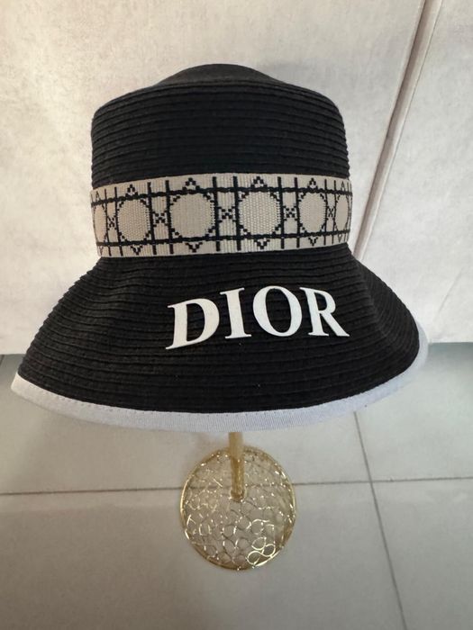 Kapelusz damski Dior rozm M regulowany nowy