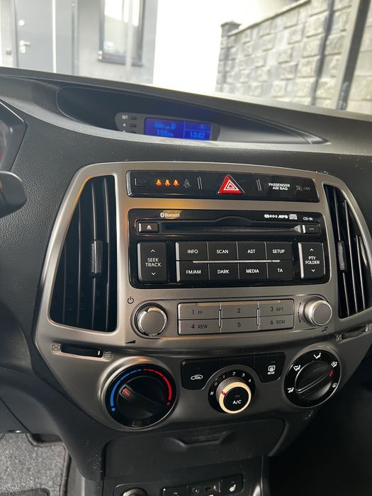 Hyundai i20 blue drive 1.4 mpi