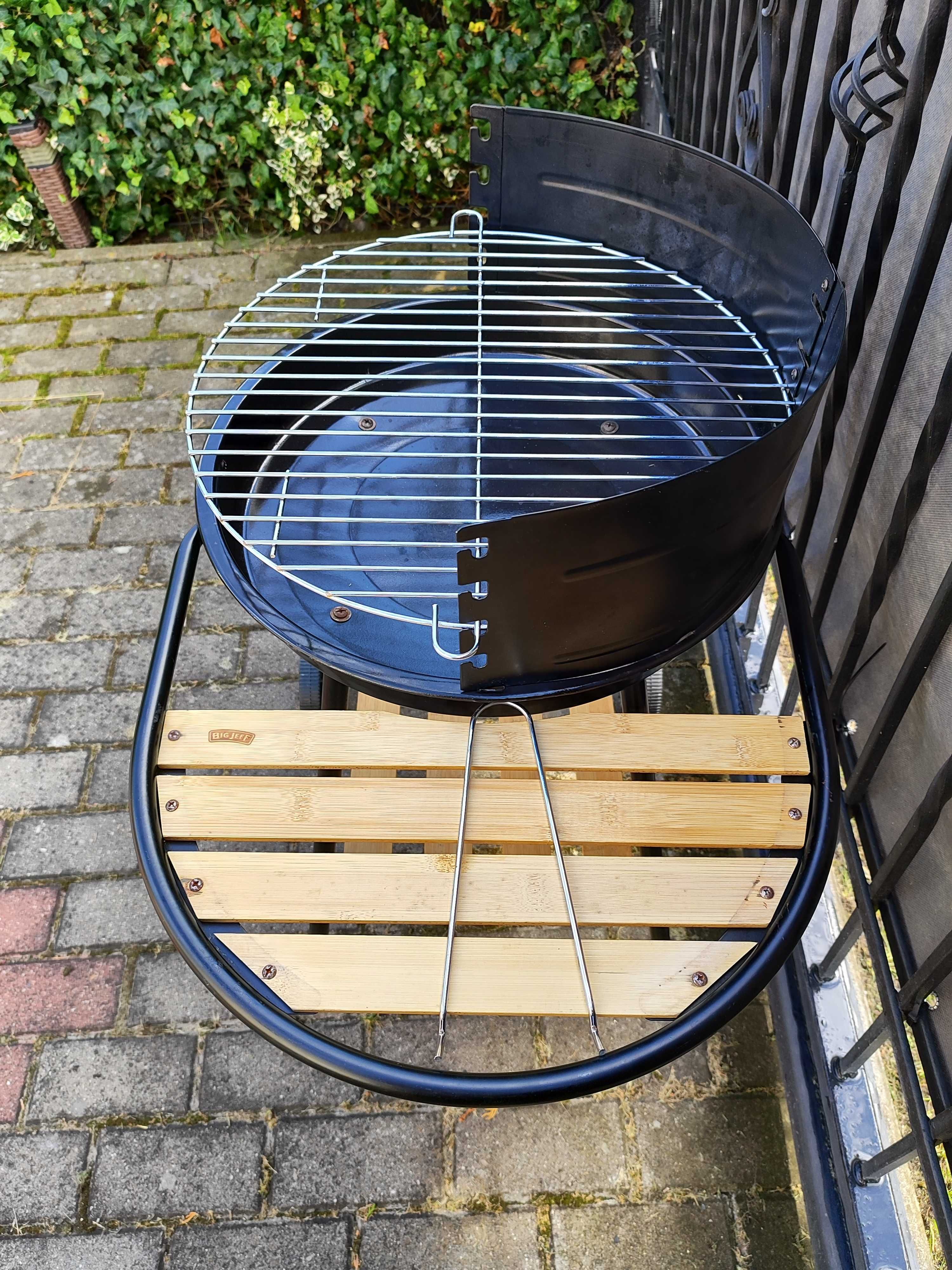 Grill węglowy Big Jeff