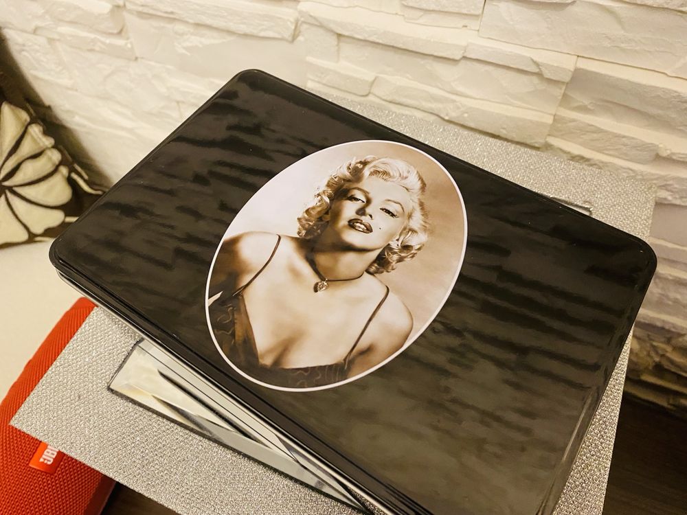 Marilyn Monroe szkatułka skrzyneczka Merlin na biżuterie kosmetyki