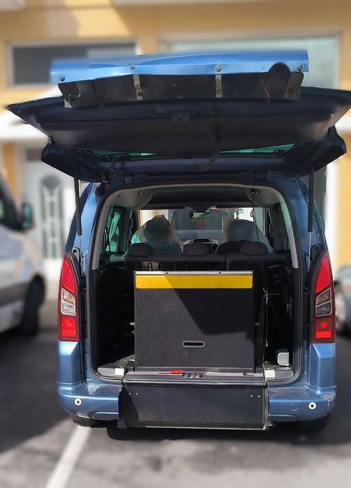 Viatura Adaptada Automática  5Lugares + Cadeira de Rodas  com Garantia