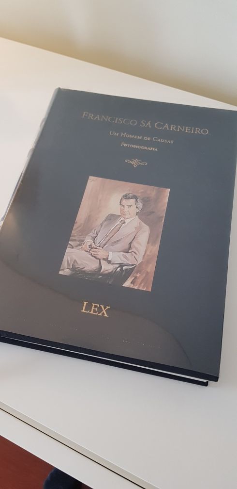 Livro fotobiografia Sá Carneiro