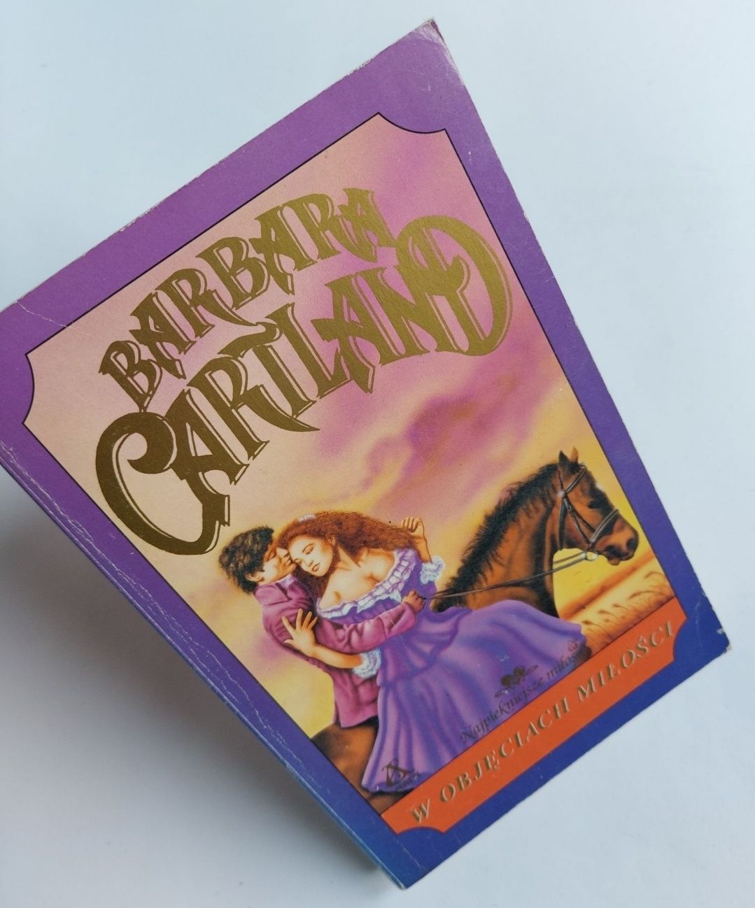 W objęciach miłości - Barbara Cartland