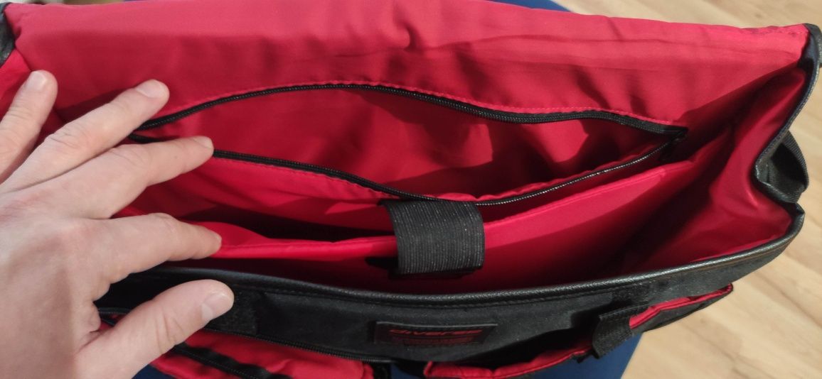 Duża, pojemna torba naramienna na laptopa - Diverse