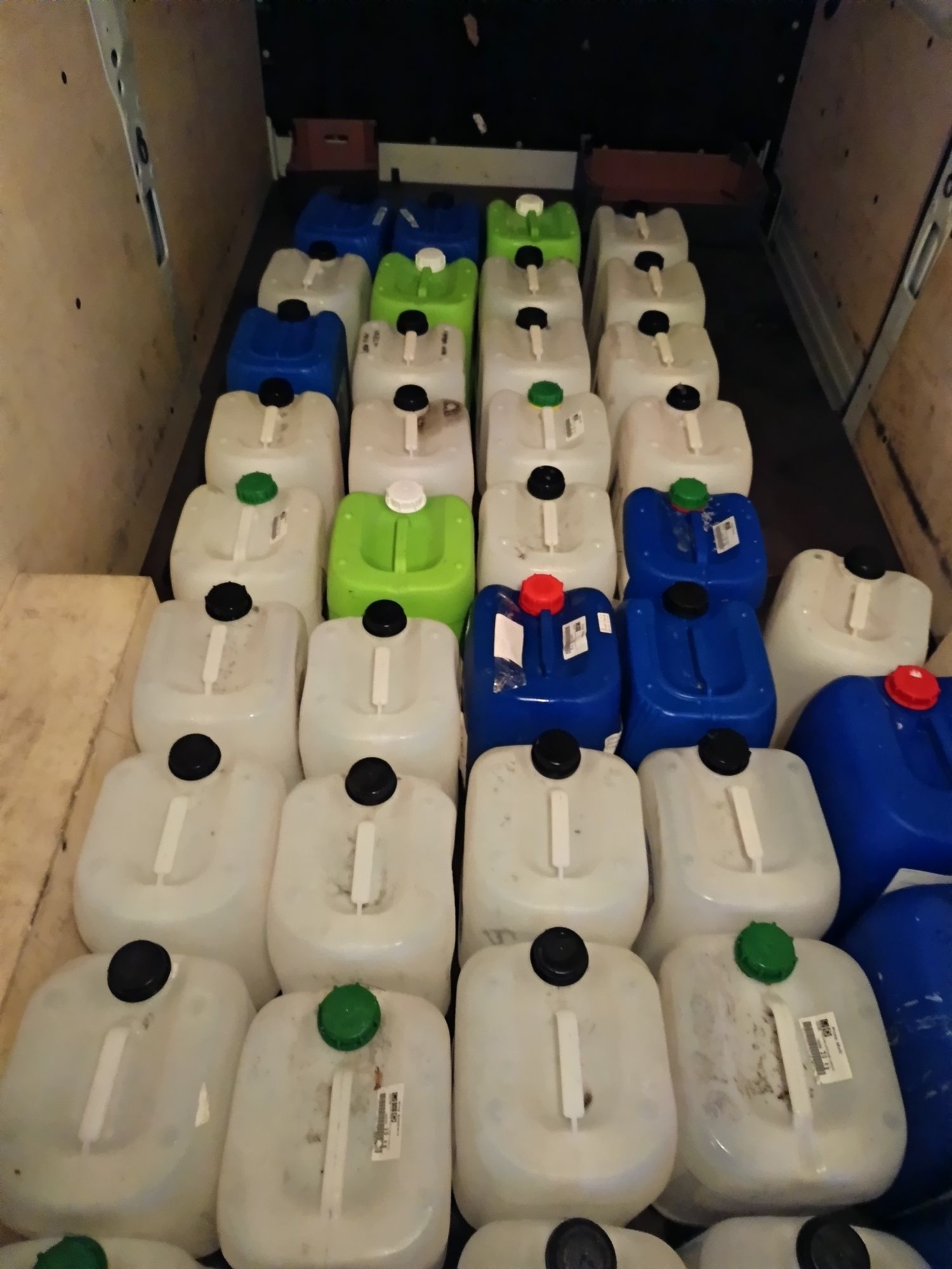 Beczki plastikowe 20 L Kanister
