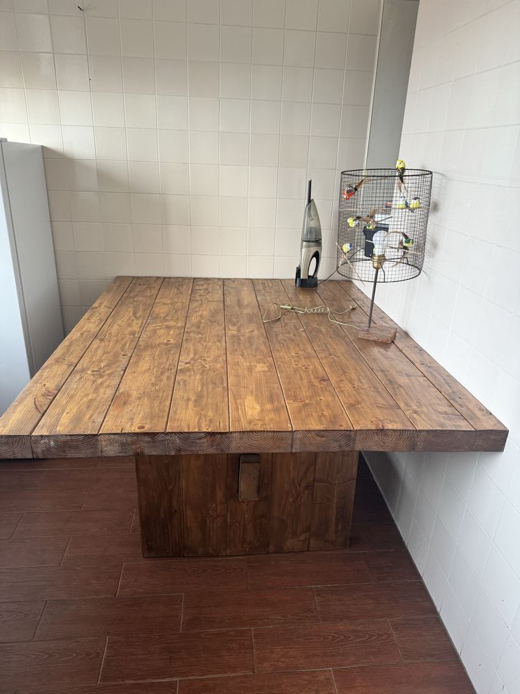 Mesa de jantar madeira