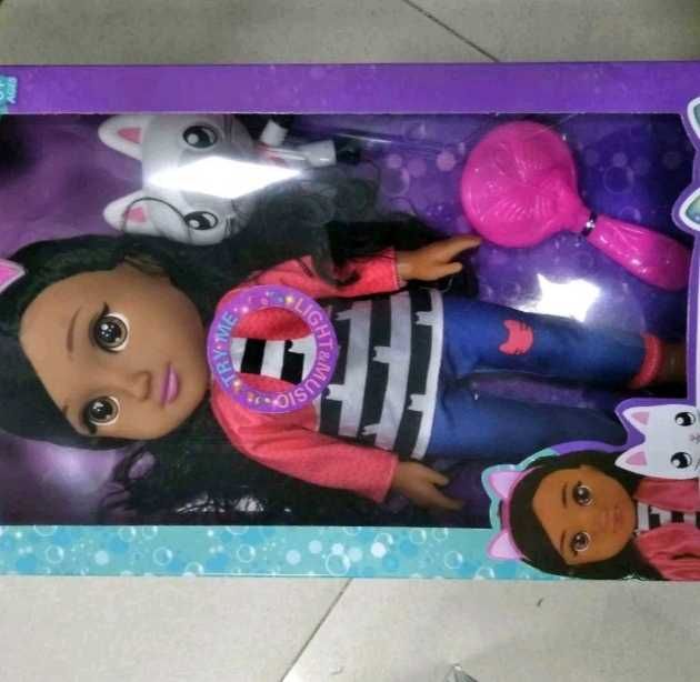 Duża grająca Lalka Gabi dla dziewczynki