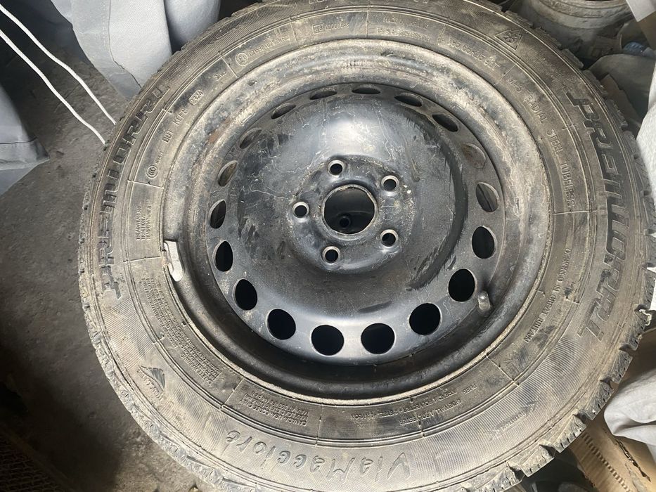 Продам зимову резину з дисками 2024 року