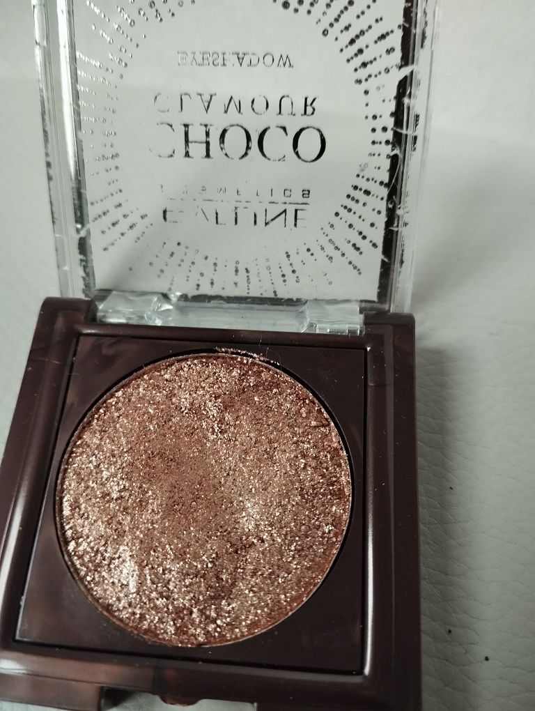 Cień do powiek choco Eveline złoty sparkle