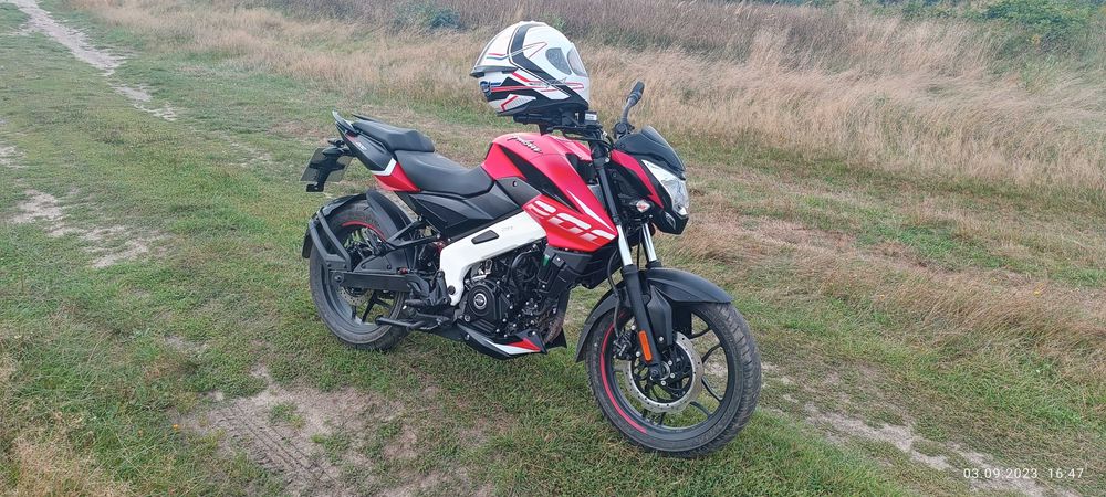 Продам мотоцикил PULSAR NS200