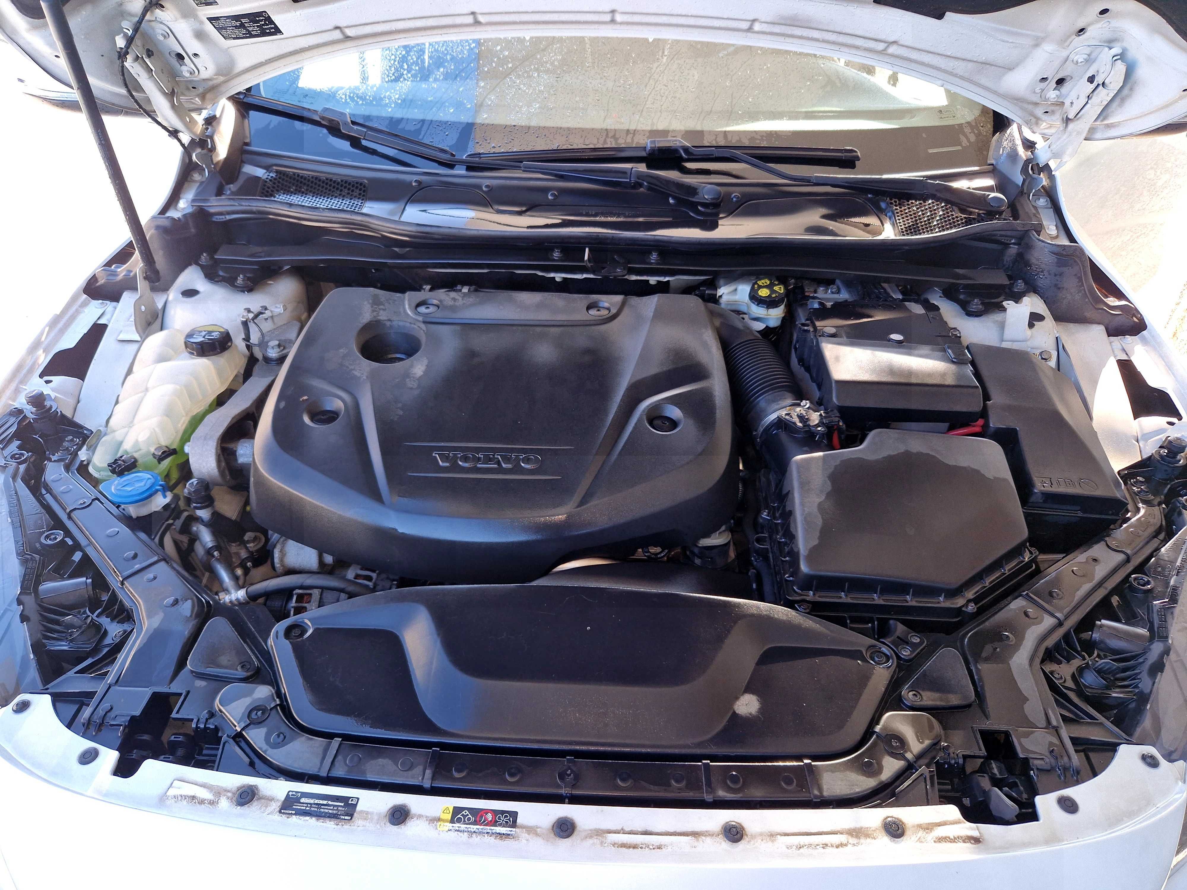 Volvo V40 R- Design 2.0 D2