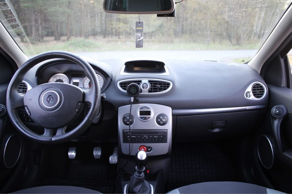 Renault Clio 3 GT 1.6 128KM