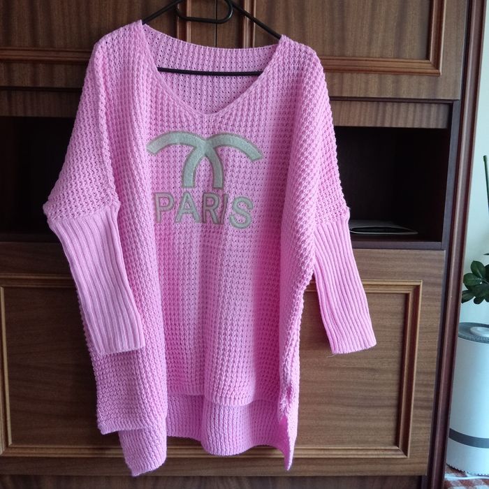 Sweter oversize.