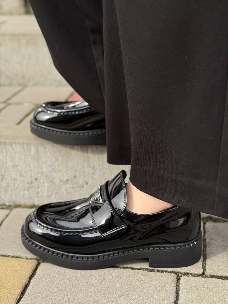Лофери Prada натуральна шкіра в коробці