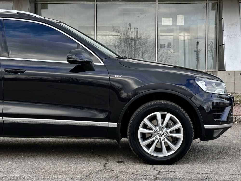 Офіційний Volkswagen Touareg FL 3.0 дизель Рестайлінг