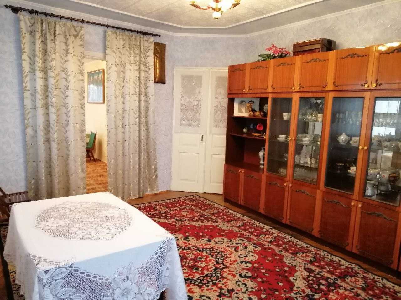 Будинок з ремонтом і ділянкою на 45 соток, 100 кв. м, 5 кімнат