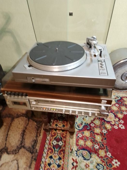 Проигрыватель винила АРКУР 006 . Ещё СССР .