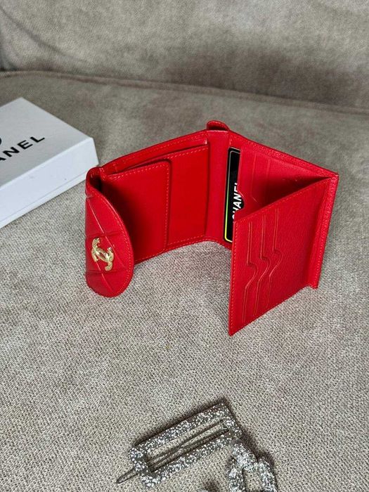 Маленький шкіряний гаманець червоний