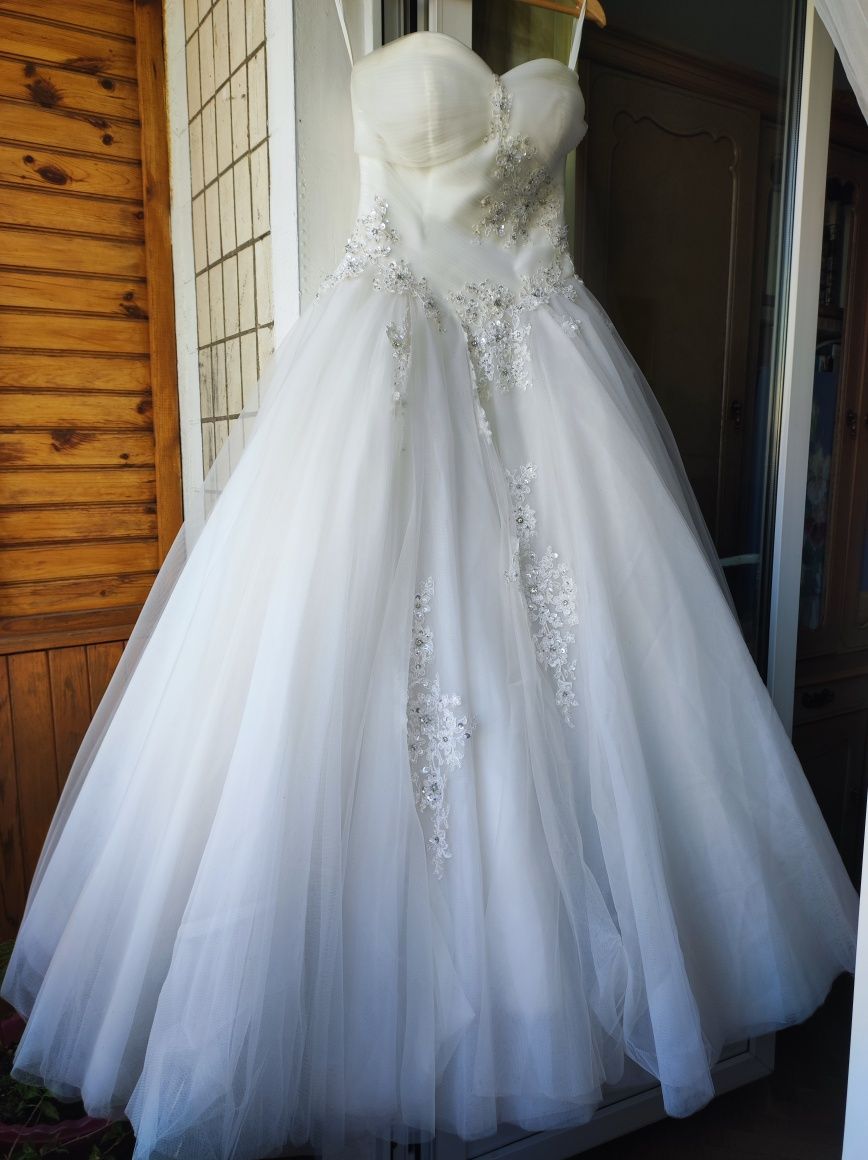 Сукня весільна США на мініатюрну дівчину