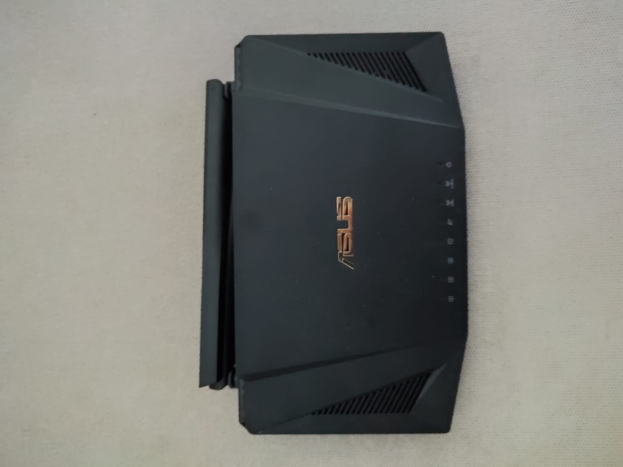 Vendo Router Asus RT-AX56U Wireless-AX1800 Dual-Band