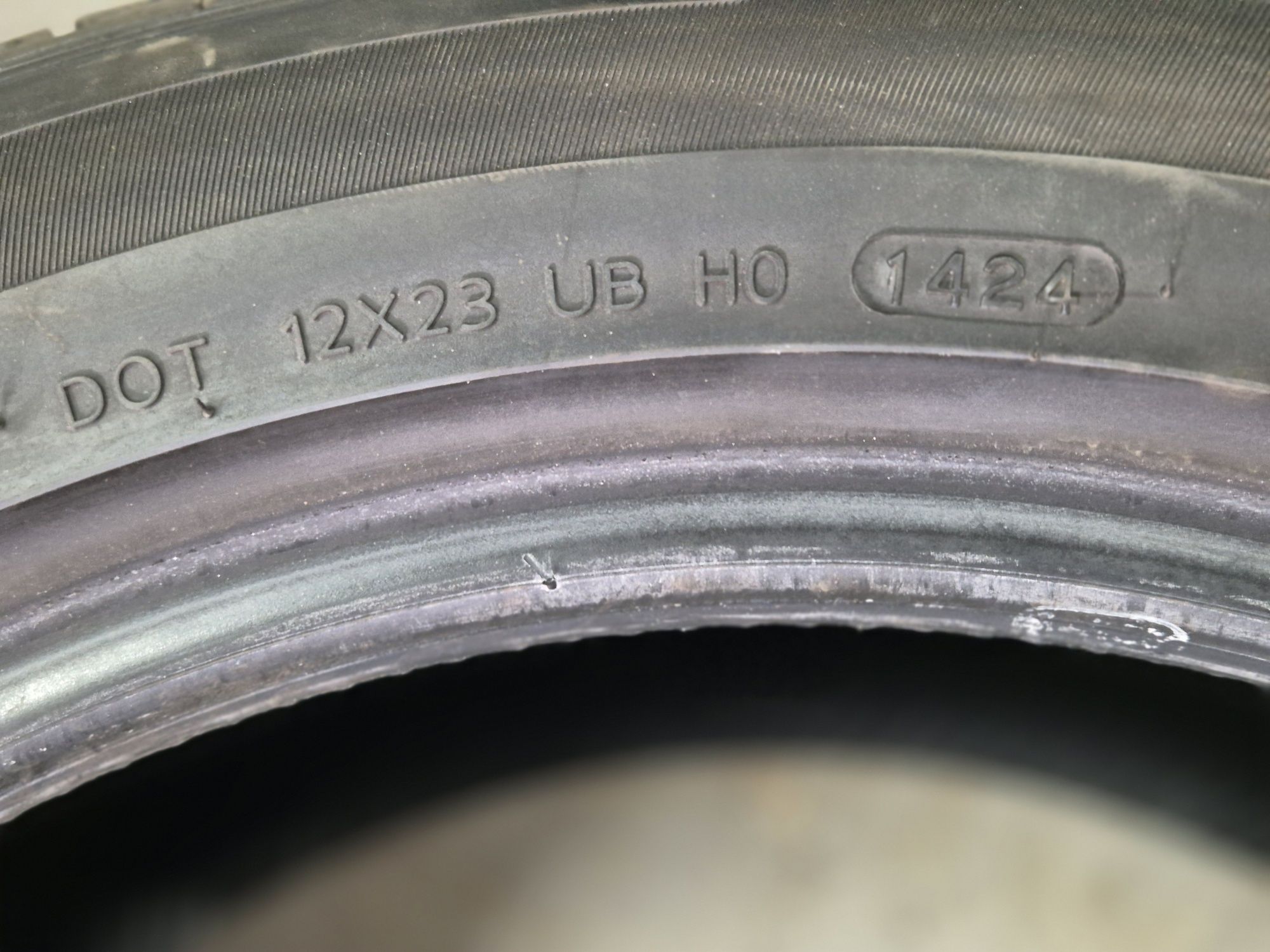 Hankook Ventus S1 Evo2 235/50 R 19  jak nowe