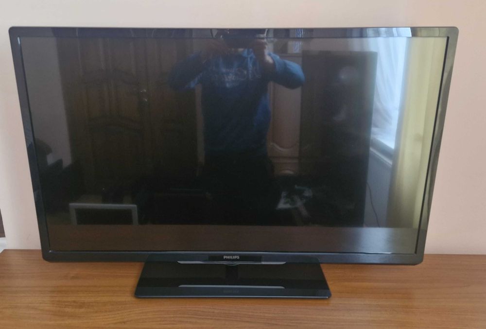 Телевізор "42" Philips 42PFL4317K/12