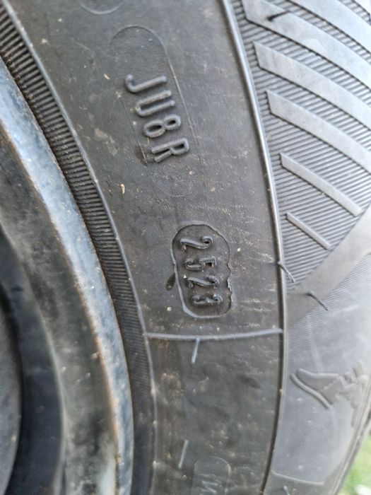 Renault Kangoo koła 195/65/15  opony 2023 rok jak nowe