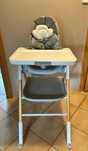 Używane krzesełko Skip Hop Sit-to-Step High Chair – Jak nowe – 299 zł