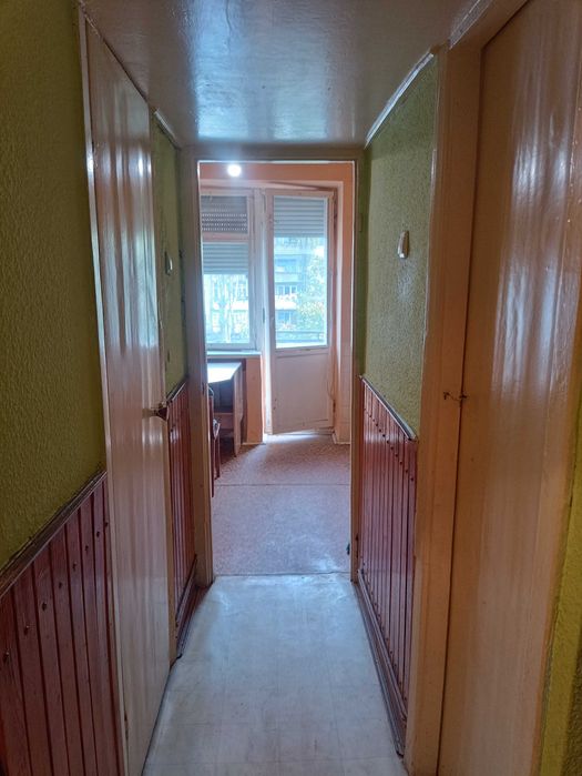 2 кімнатна КВАРТИРА 54 кв.м біля АТБ, житловий стан, 2 балкони, лоджія