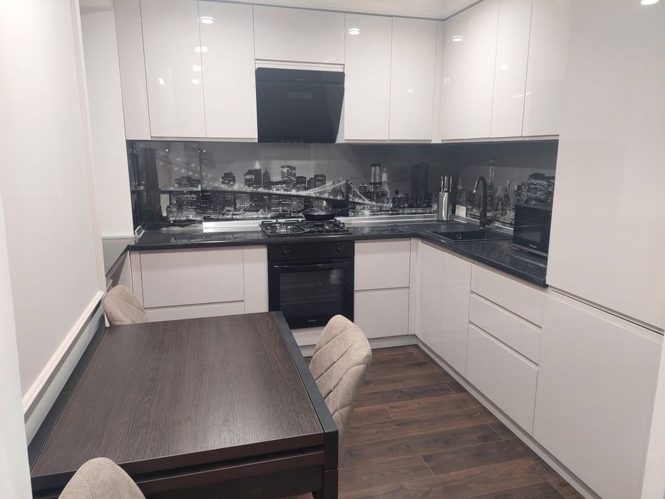 2х комнатная квартира люкс посуточно (Гагарина, центр, 6 больница)