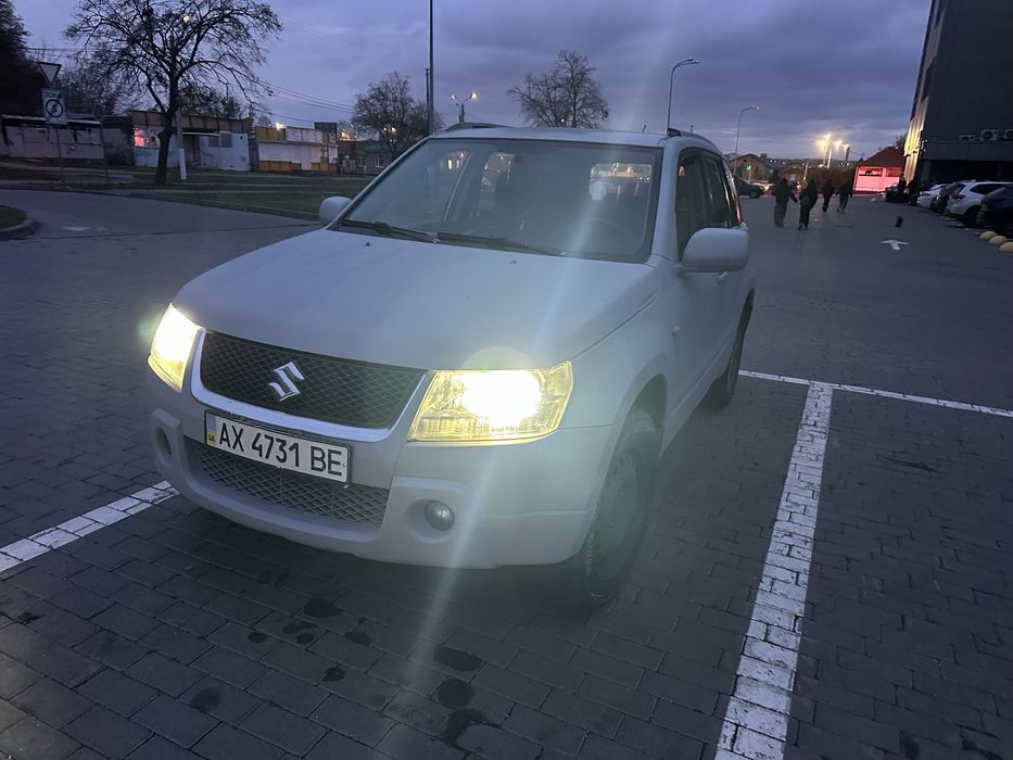 Suzuki vitara 2.0 бензин 2007