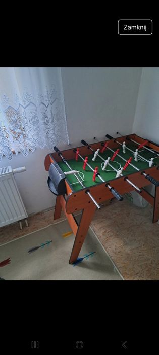 Piłkarzyki gra dla chłopca