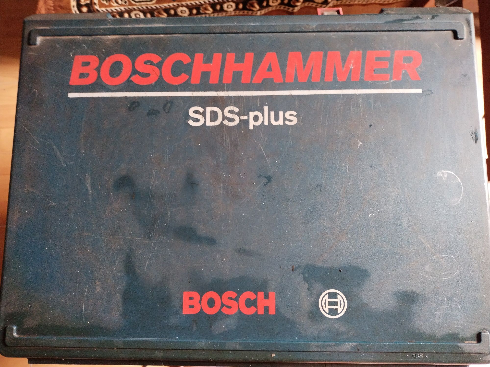 Перфоратор Bosch