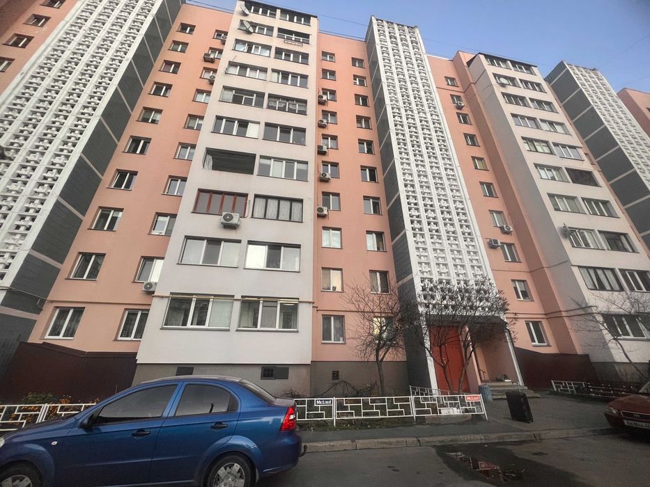 1-к квартира, Митниця, Черкаси. Дуже тепла і суха. Поруч Дніпро