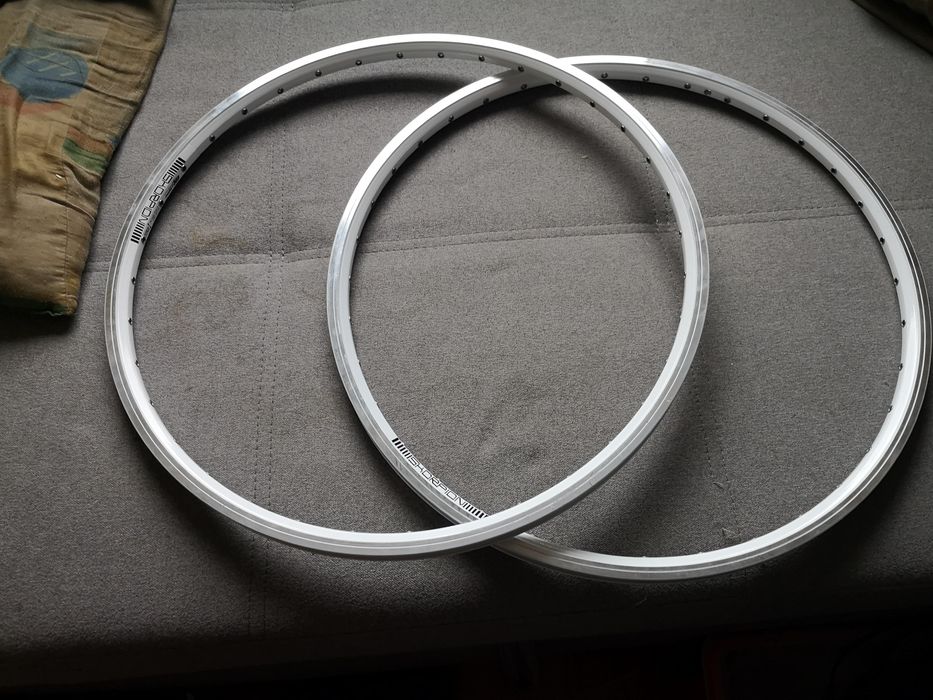 Obręcze rowerowe 26 skorpion białe