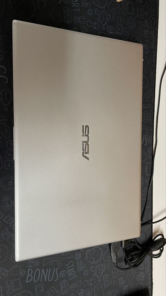 ASUS VivoBook F512J