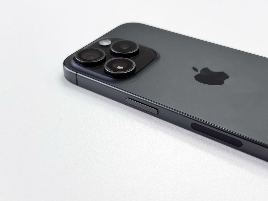 iPhone 15 Pro 256 GB Czarny Tytan 100% bateria Sklep Gwarancja e-sim