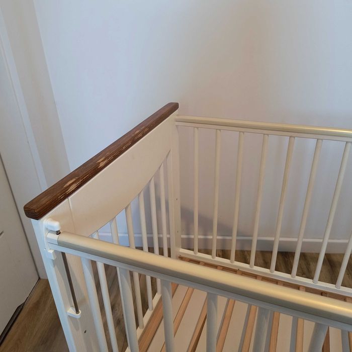 Łóżeczko dziecięce 120x60 z funkcją bujania