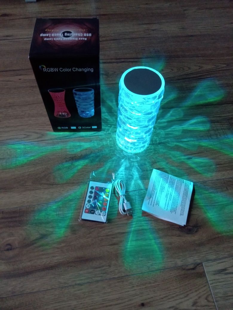 Kryształowa lampka nocna dotykowa LED RGB 16 kolorów USB