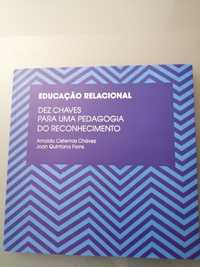 Educação relacional: dez chaves para uma pedagogia do reconhecimento.